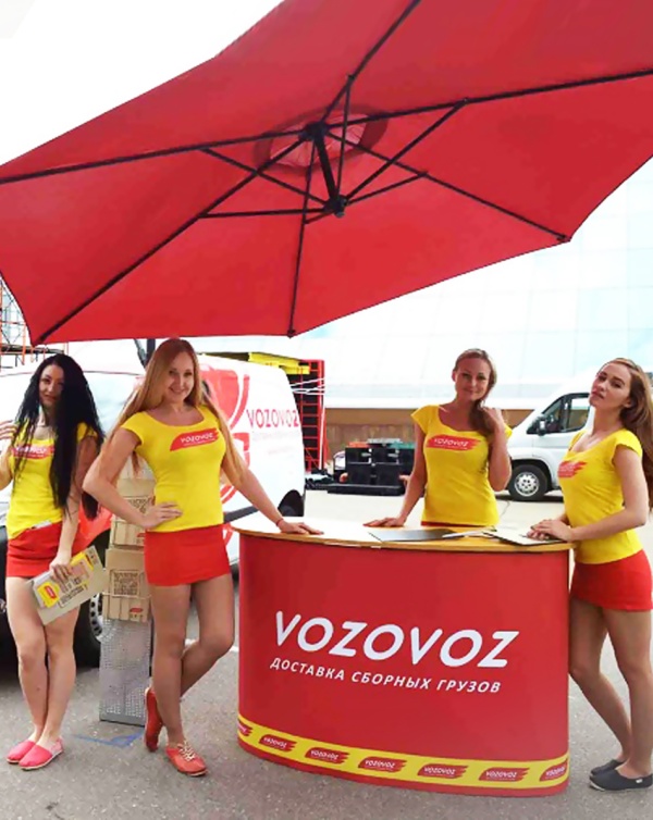 Пошив юбок и футболки для промоутеров VOZOVOZ